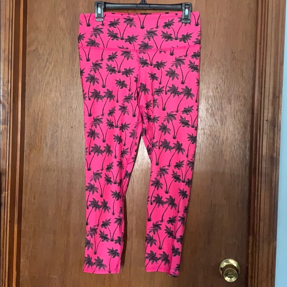 High waisted Capri workout pants